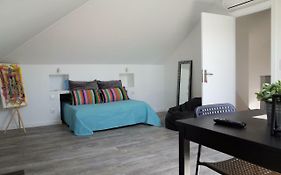 Lisbon Beach Apartments 6